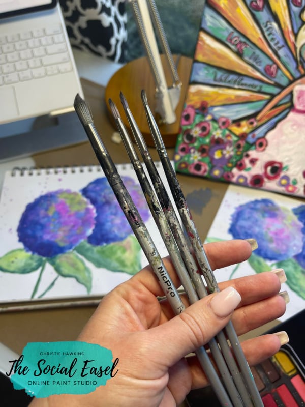 NicPro Paintbrushes to paint watercolor hydrangeas