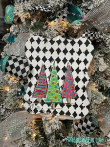 DIY Harlequin Christmas Tree Sign in a Christmas Tree